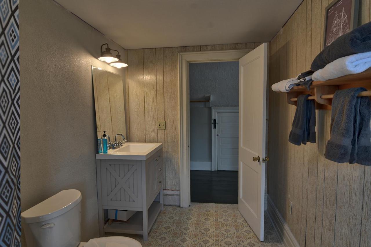 Charlevoix House Bed & Breakfast Екстериор снимка