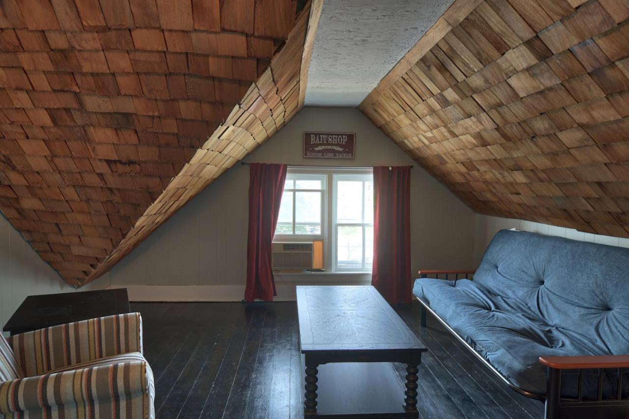 Charlevoix House Bed & Breakfast Екстериор снимка