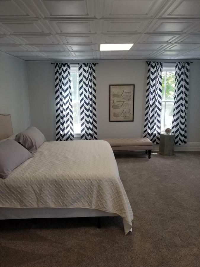 Charlevoix House Bed & Breakfast Екстериор снимка